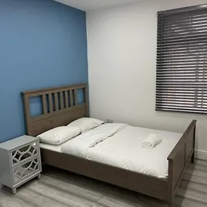East Self Check In Apartmán